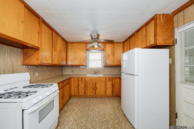 655 Ray Weiland Dr, Baker, LA 70714