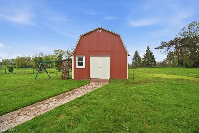2251 Pine Ridge Drive, Wickliffe, OH 44092