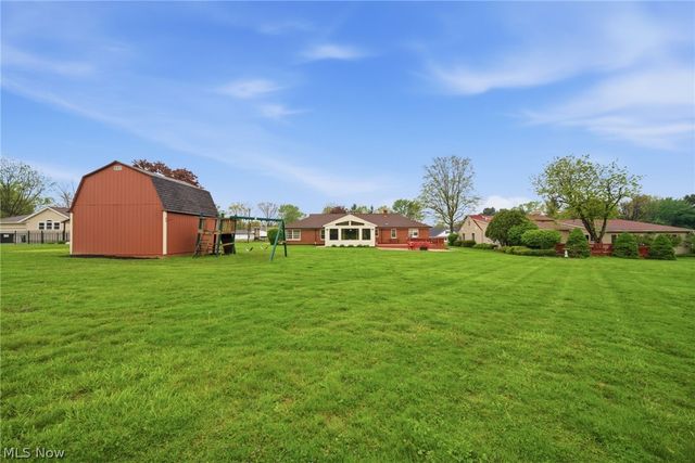 2251 Pine Ridge Drive, Wickliffe, OH 44092