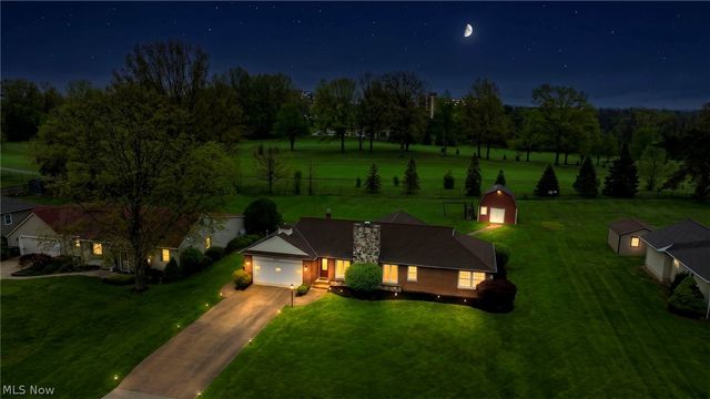 2251 Pine Ridge Drive, Wickliffe, OH 44092