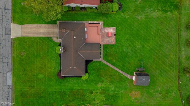 2251 Pine Ridge Drive, Wickliffe, OH 44092