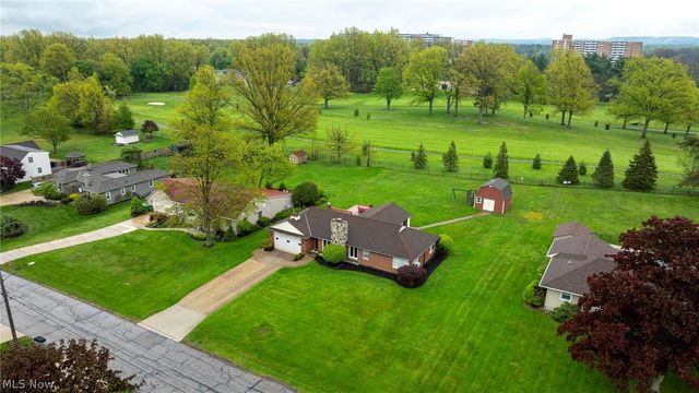 2251 Pine Ridge Drive, Wickliffe, OH 44092