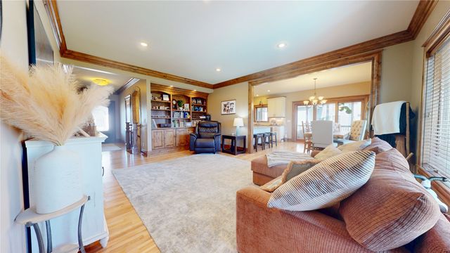 510 Stonegate Court SW, Altoona, IA 50009
