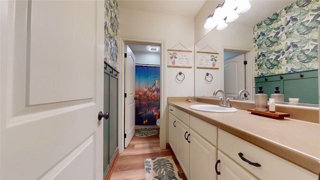 510 Stonegate Court SW, Altoona, IA 50009