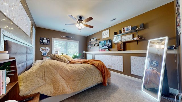 510 Stonegate Court SW, Altoona, IA 50009
