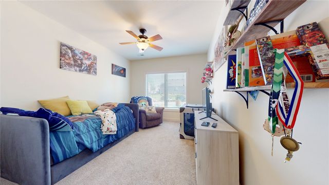 510 Stonegate Court SW, Altoona, IA 50009