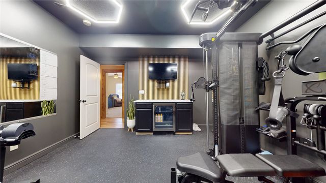 510 Stonegate Court SW, Altoona, IA 50009