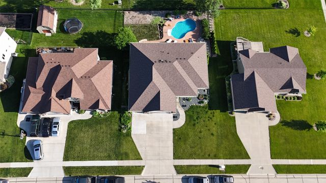 510 Stonegate Court SW, Altoona, IA 50009
