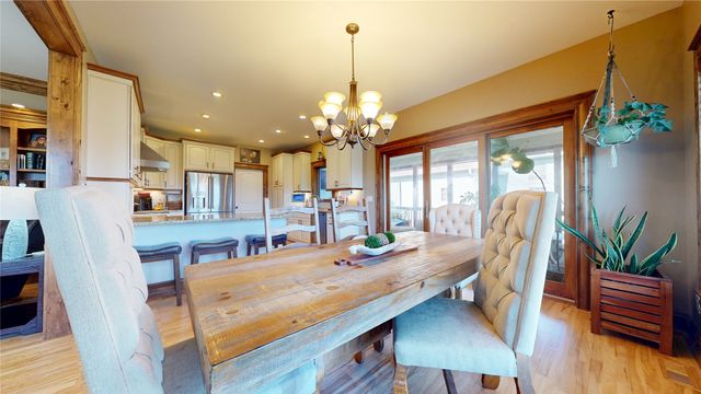 510 Stonegate Court SW, Altoona, IA 50009