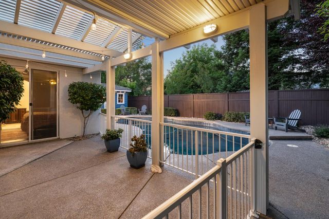 3413 Babson Dr, Elk Grove, CA 95758