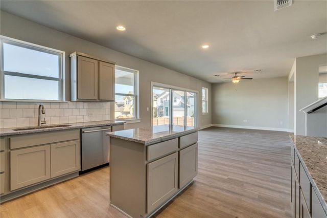 9824 Eloquence DR, Manor, TX 78653
