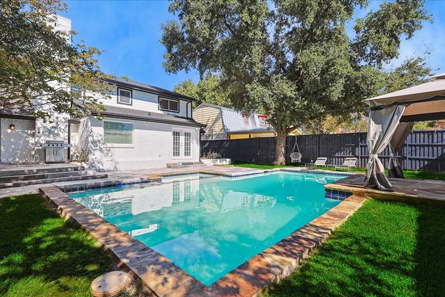 3608 Courtdale Drive, Farmers Branch, TX 75234