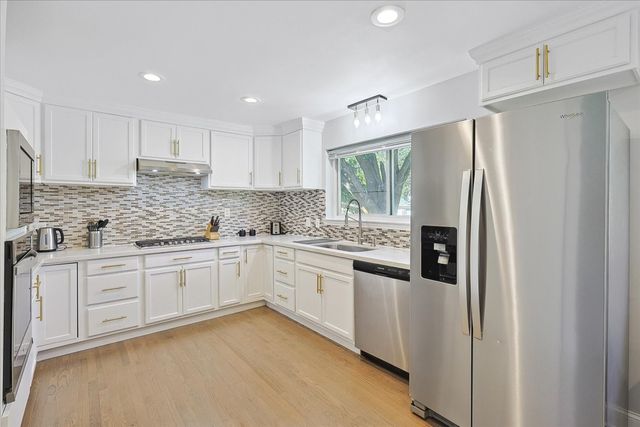 3608 Courtdale Drive, Farmers Branch, TX 75234