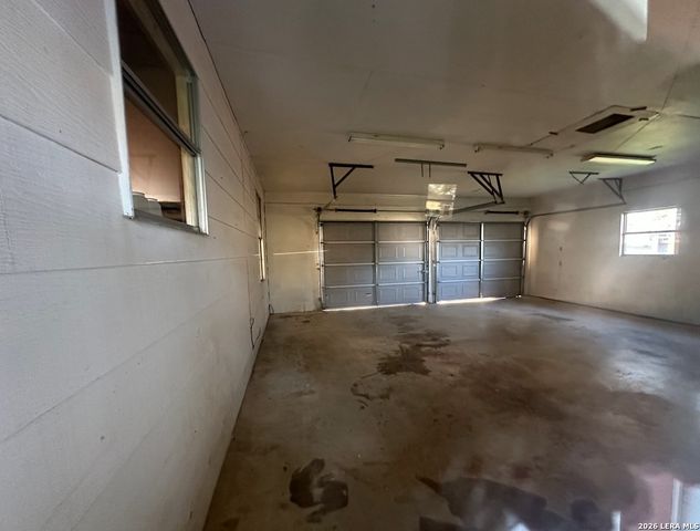 608 E WESTMEYER ST, Poth, TX 78147