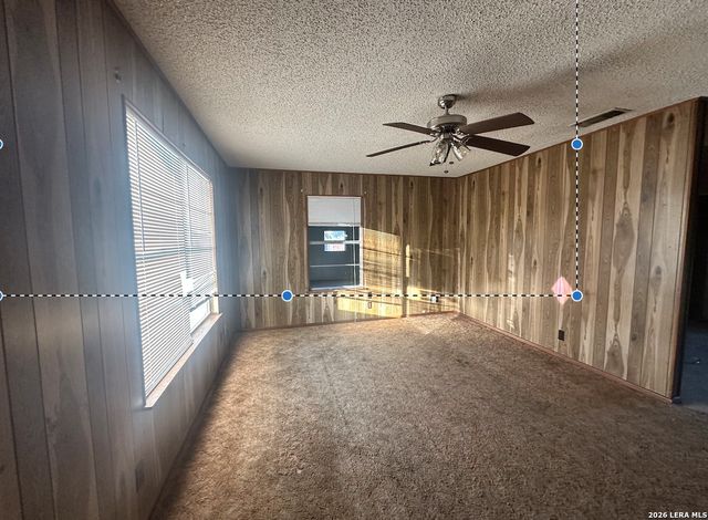 608 E WESTMEYER ST, Poth, TX 78147