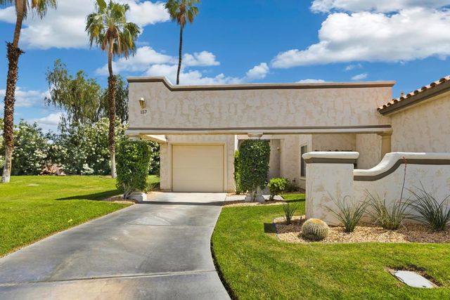 157 Falls Court, Palm Desert, CA 92211