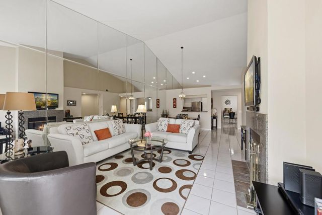 157 Falls Court, Palm Desert, CA 92211