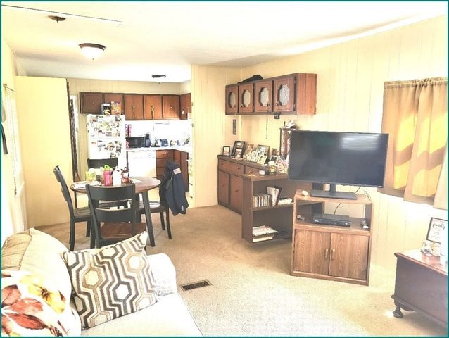 47 Redwood Drive, Halifax, MA 02338