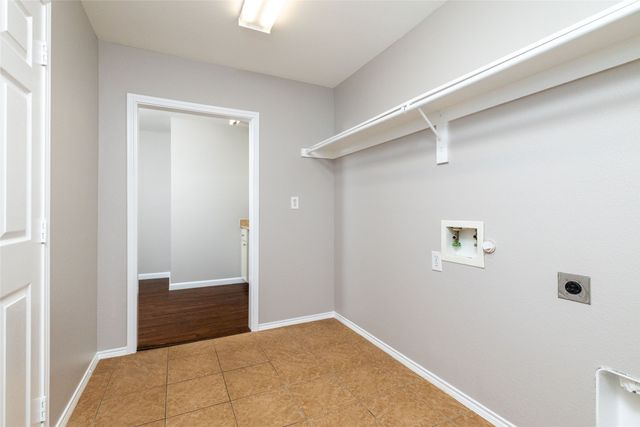 115 Bear Claw Court, Newark, TX 76071