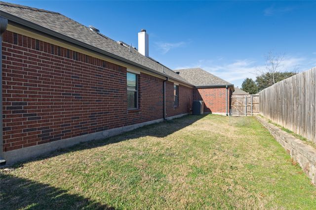 115 Bear Claw Court, Newark, TX 76071