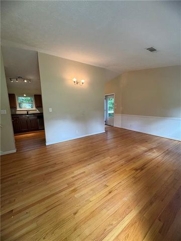 3448 Forest Knoll Drive, Duluth, GA 30097
