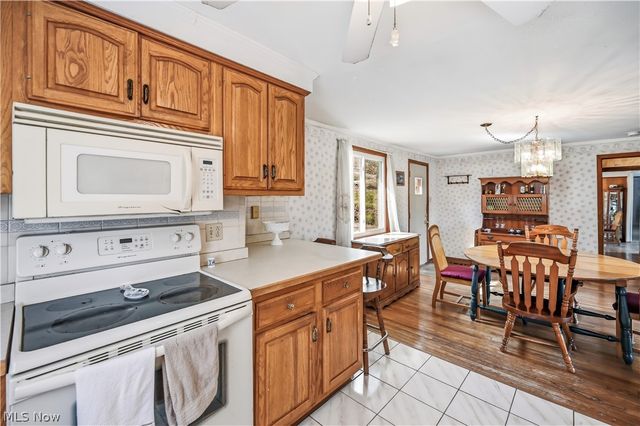 6122 Camp Boulevard, Hanoverton, OH 44423