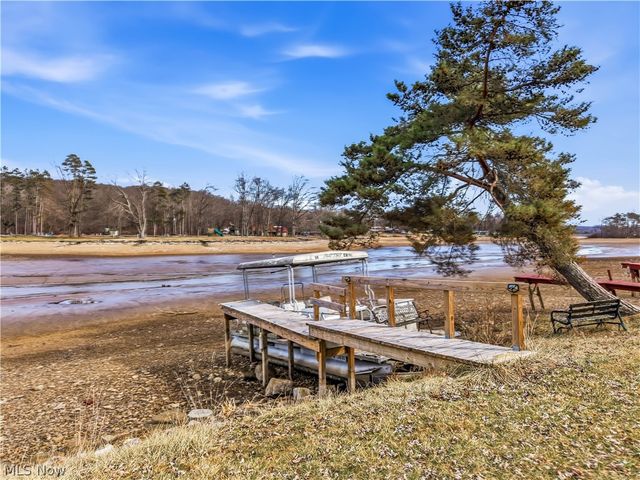 6122 Camp Boulevard, Hanoverton, OH 44423