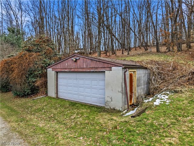 6122 Camp Boulevard, Hanoverton, OH 44423