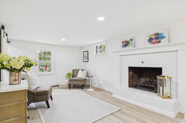 38 Davenport Rd, Plymouth, MA 02360