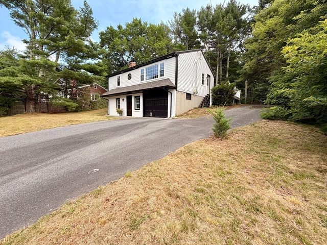 38 Davenport Rd, Plymouth, MA 02360