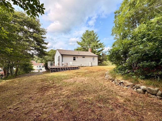 38 Davenport Rd, Plymouth, MA 02360