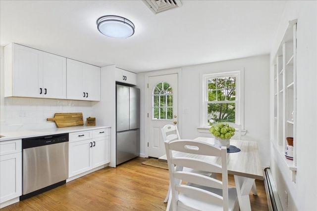 38 Davenport Rd, Plymouth, MA 02360