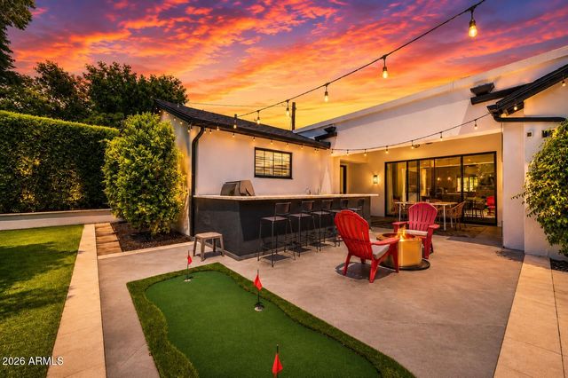 3655 E PICCADILLY Road, Phoenix, AZ 85018