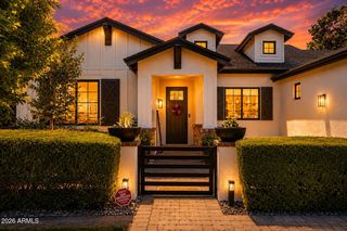 3655 E PICCADILLY Road, Phoenix, AZ 85018