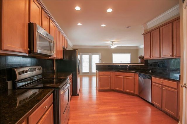 2453 Suwanee Pointe Drive, Lawrenceville, GA 30043