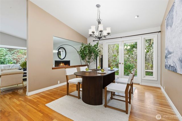 2431 Evergreen Point Rd, Medina, WA 98039