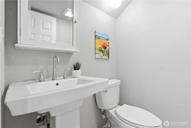 2431 Evergreen Point Rd, Medina, WA 98039