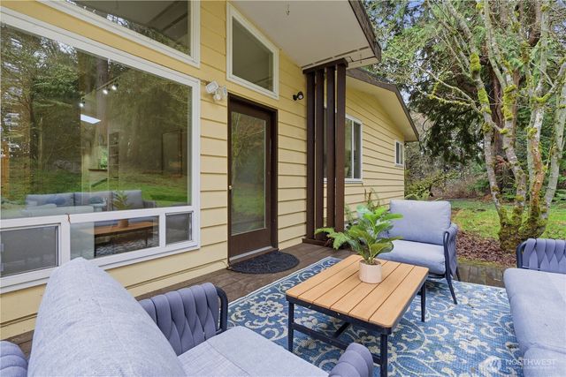 2431 Evergreen Point Rd, Medina, WA 98039