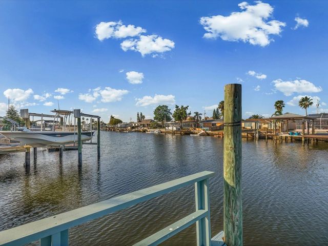 12637 4TH ISLE, Hudson, FL 34667