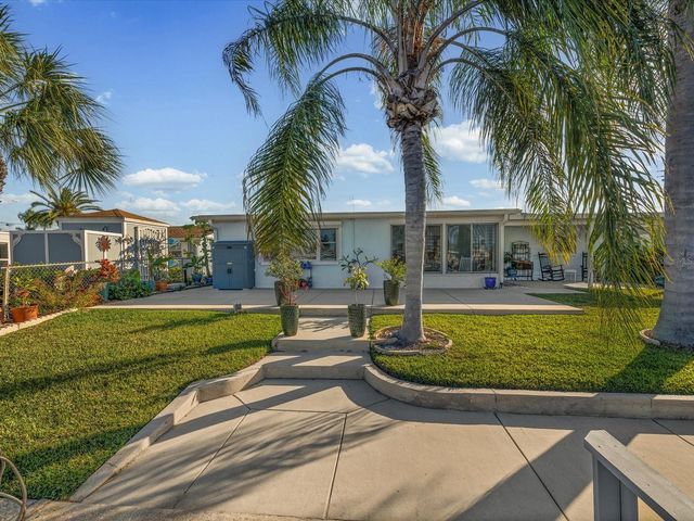 12637 4TH ISLE, Hudson, FL 34667