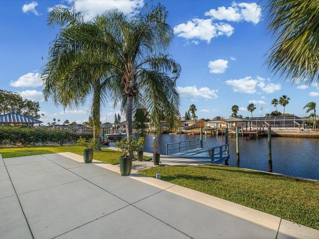 12637 4TH ISLE, Hudson, FL 34667