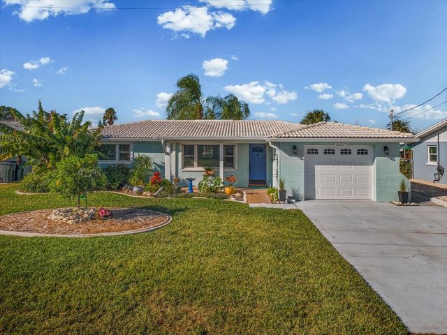 12637 4TH ISLE, Hudson, FL 34667