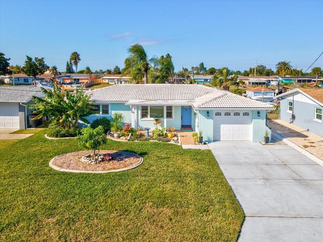 12637 4TH ISLE, Hudson, FL 34667