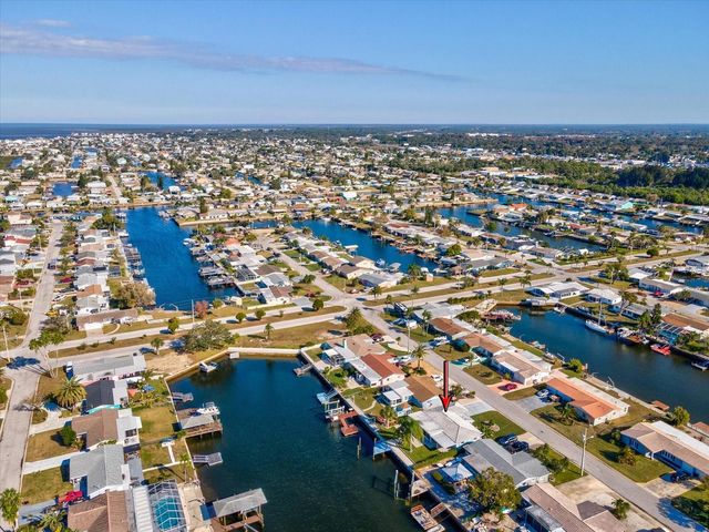 12637 4TH ISLE, Hudson, FL 34667