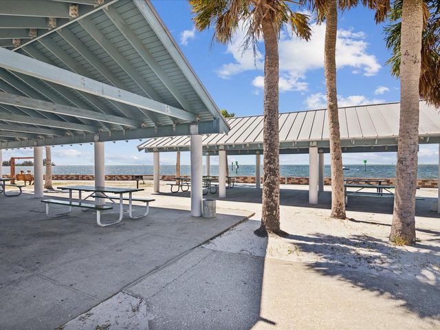 12637 4TH ISLE, Hudson, FL 34667