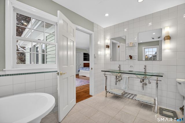 45 Quanaduck Road, Stonington, CT 06378