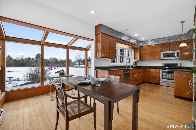 45 Quanaduck Road, Stonington, CT 06378