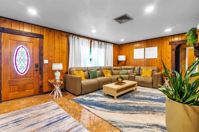 1488 LACONIA DRIVE E, Clearwater, FL 33764