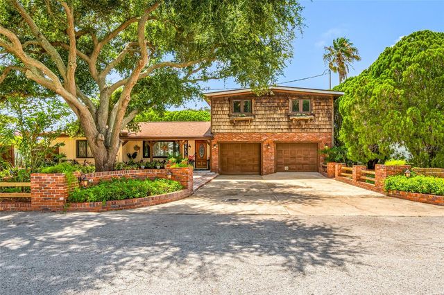 1488 LACONIA DRIVE E, Clearwater, FL 33764