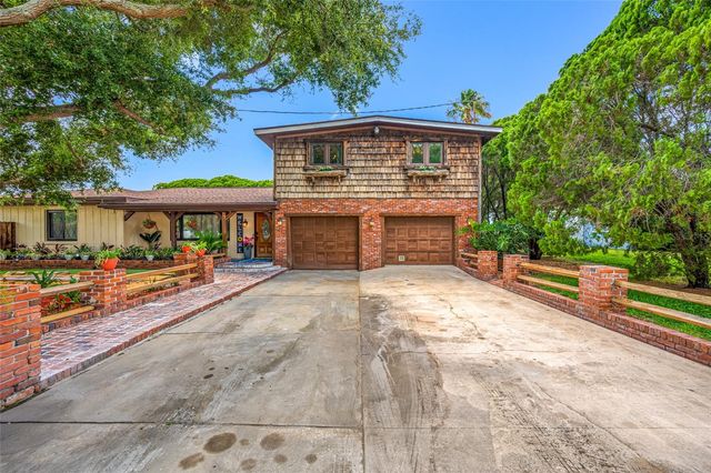 1488 LACONIA DRIVE E, Clearwater, FL 33764